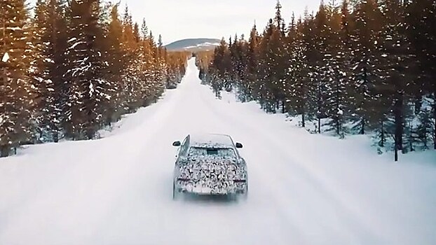 Кроссовер Lamborghini Urus испытали в суровых зимних условиях