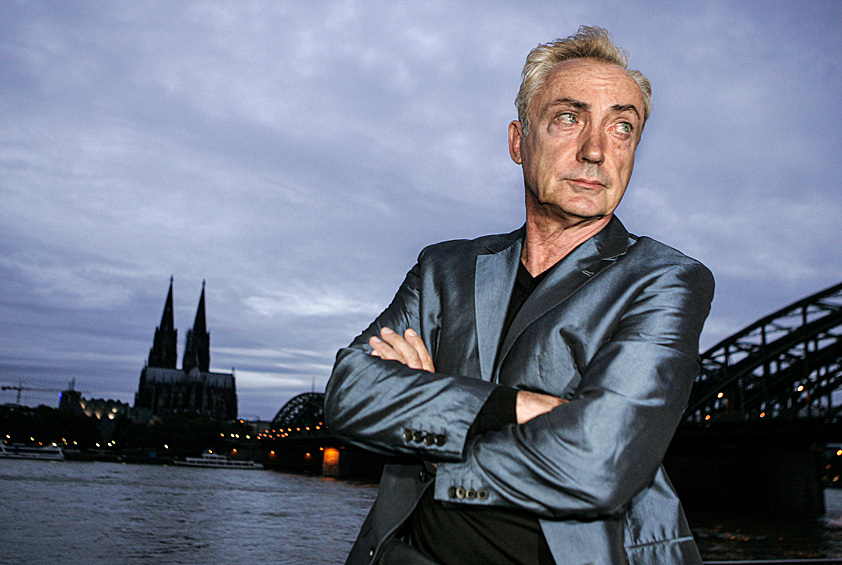 Также 23 ноября умер немецкий актер Удо Кир. Он прославился благодаря фильмам «Тело для Франкенштейна», «Догвилль», «Меланхолия»,  «Армагеддон» и «Блэйд». 