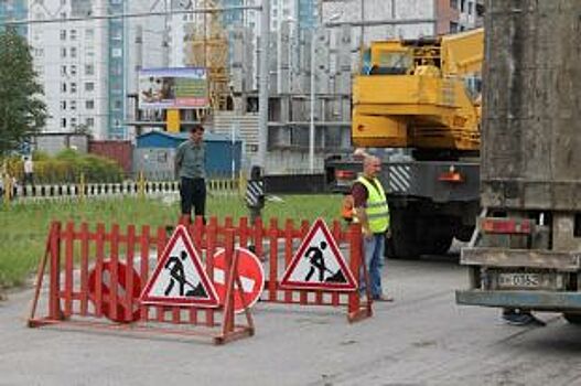 В Нижневартовске продолжается ремонт городских дорог