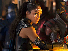 Актриса Тесса Томпсон показала костюм Валькирии из «Тор: Любовь и гром»