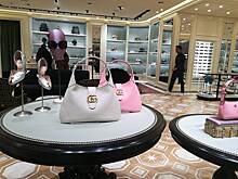 На какие уловки идут люксовые бренды из-за обвала продаж