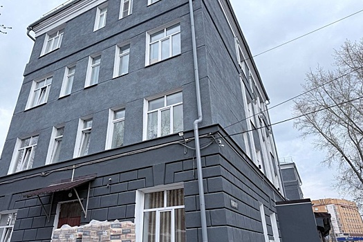 Новосибирскую школу ремонтируют по нацпроекту "Молодежь и дети"