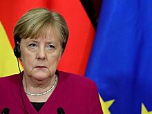 Меркель выразила солидарность с Украиной