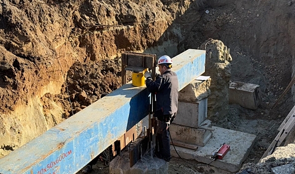 В волгоградском ЦПКиО начались испытания свай для 120-метрового колеса обозрения