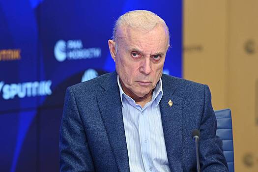 В России на фоне убийства Парубия украинскую власть сравнили с пауками в банке