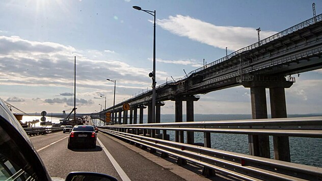 Движение машин по Крымскому мосту временно остановят