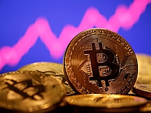 Биткоин вырос до 55,4 тыс. долларов