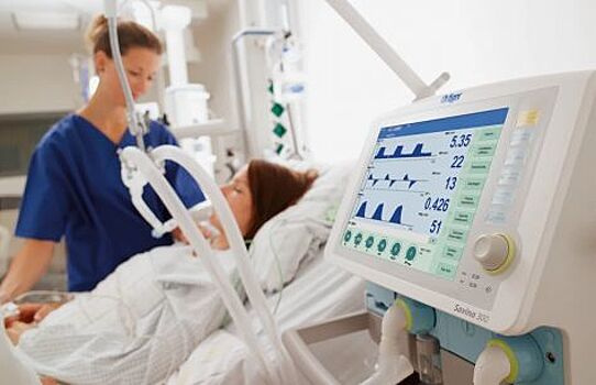 Британия и Соединённые Штаты просят помощи у автоконцернов из-за нехватки медоборудования