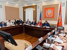 Депутат Госдумы Останина поругалась с главой Минрега Оренбуржья Сухаревым