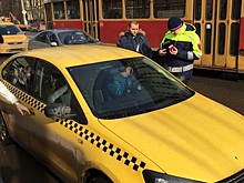 Водителей-гастарбайтеров могут вернуть на дороги