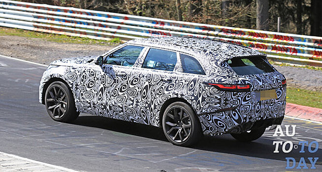 Спортивный Range Rover Velar SVR тестирует свой 8-цилиндровый мотор