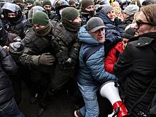 На Украине отменили закупку оборудования для разгона демонстраций