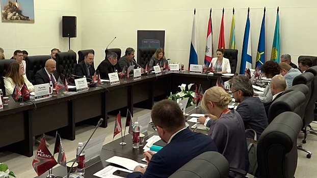 На круглом столе форума «Армия-2024» предложили вывести блогосферу из тени