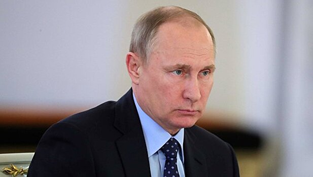 Путин обсудил с членами Совбеза ситуацию в Сирии