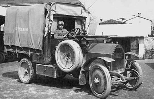 Первая копия FIAT в СССР: Неказистый грузовик АМО-Ф-15