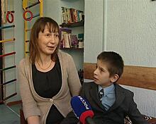 Женю Котельникова, попавшего в прошлом году в больницу в тяжелом состоянии, усыновила многодетная семья