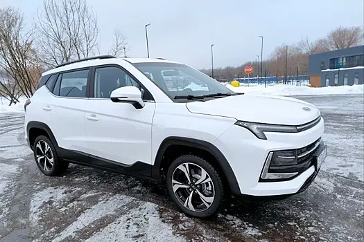 Заммэра Москвы Ликсутов купил электрический "Москвич"