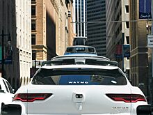 Камеры роботакси Waymo записывали всё о пассажирах. Полиция использует эти записи