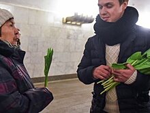 Арии о любви прозвучали в переходе метро в честь 8 марта