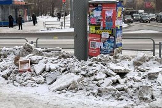 Заборы стали главным препятствием при чистке снега в Челябинске