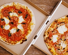 На Короленко открылась демократичная пиццерия Pizza Pazza