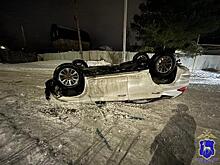 Четверо молодых людей опрокинулись на Mitsubishi Pajero в Сызрани