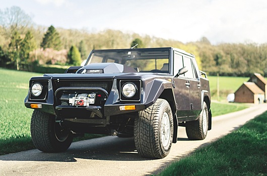 Вот так выглядит «идеальный» внедорожник Lamborghini LM002