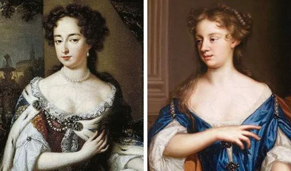 Чтобы подчеркнуть свое высокое происхождение, женщины использовали синий карандаш, которым рисовали венозный узор у себя на шее, груди и плечах. 