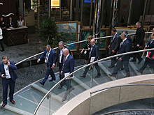 RT побеседовал с участниками делового форума в Ялте