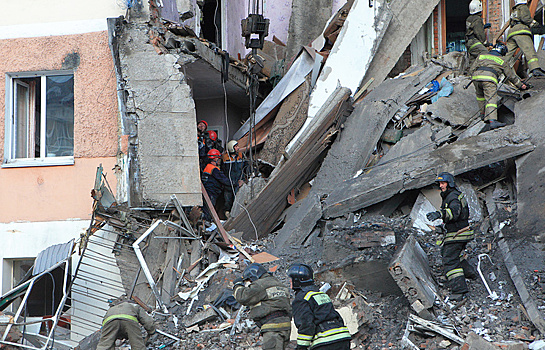 В Междуреченске из-под завалов извлекли тело второго погибшего