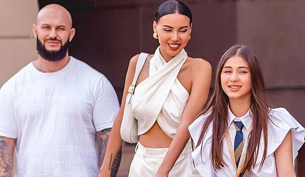 Оксана Самойлова жестко ответила на оскорбление дочери