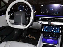 Появилось первое фото интерьера седана Hyundai Grandeur нового поколения