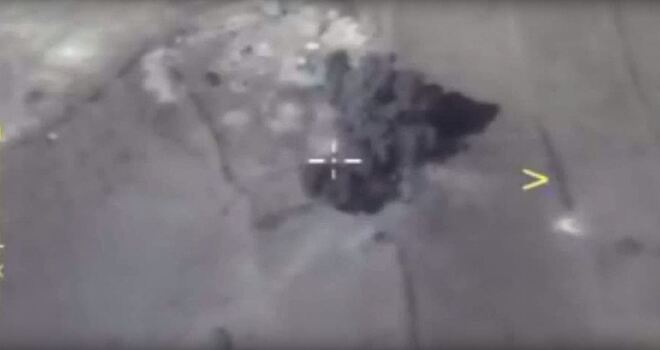 Появилось видео ударов ВКС по опорным пунктам террористов в Сирии