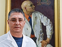 «Напитки со льдом и обезьяны»: Мясников перечислил источники инфекций в Африке