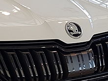 На воронежской трассе в столкновении Skoda и Toyota погиб водитель и травмированы двое пассажиров