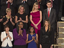 Трамп устроил стоячую овацию в конгрессе вдове погибшего в Йемене военного