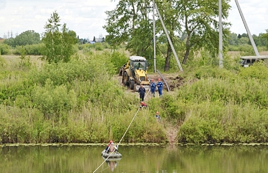 Энергетики проложили линию электропередачи под руслом Тобола