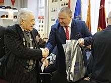 В УВД Восточного округа поздравили ветеранов с Днем защитника Отечества