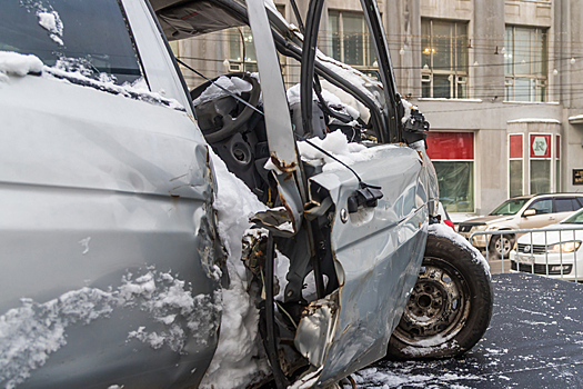 Суд признал бесхозной Toyota Chaser с улицы Планировочная в Новосибирске