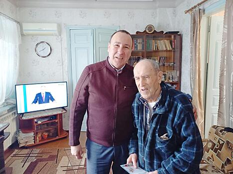 В Армавире депутаты поздравили ветеранов с Днем защитника Отечества