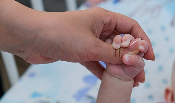 У 8 новорожденных детей в Волгоградской области обнаружили коронавирус