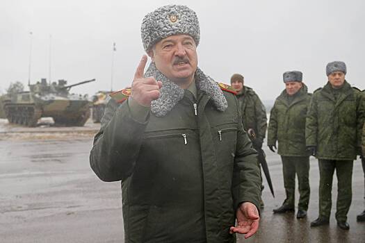 Лукашенко пригрозил «ответить на всю катушку» на посягательства на Белоруссию