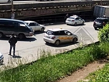 Во Владивостоке грузовик протаранил несколько автомобилей