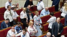 КС Украины подтвердил получение жалобы депутатов на указ о роспуске Рады