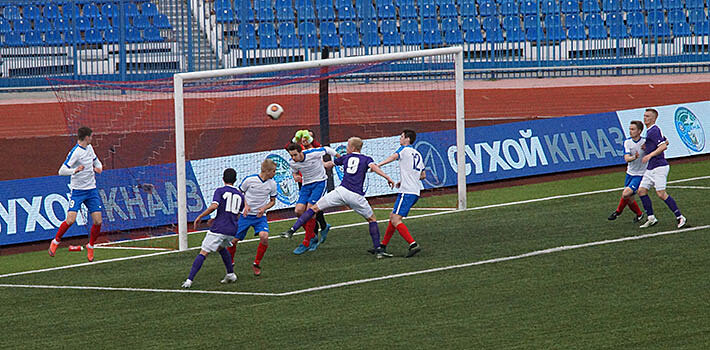 Комсольская «Смена» выиграла свой третий матч в Хабаровске
