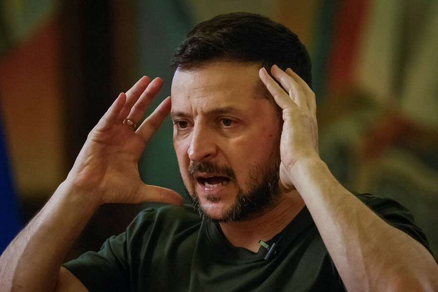 Зеленский рассказал о проблемах ВСУ на фронте