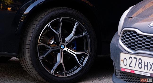 Навзана причина популярности BMW X2 с механической трансмиссией