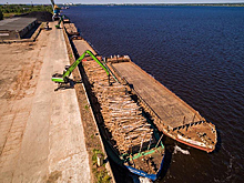Поставщик лесосырья на АЦБК увеличил объемы перевозок водным транспортом