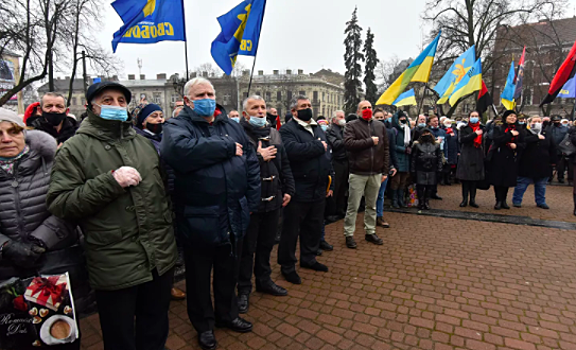 На Украине прошли шествия в честь Бандеры