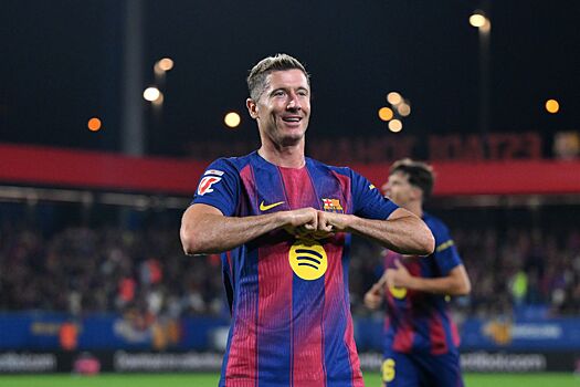 Ханс-Дитер Флик назвал Роберта Левандовского лучшим форвардом за 10 лет